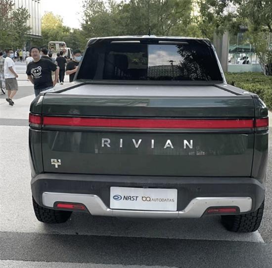 小米造车新进展？电动皮卡RIVIAN R1T现身