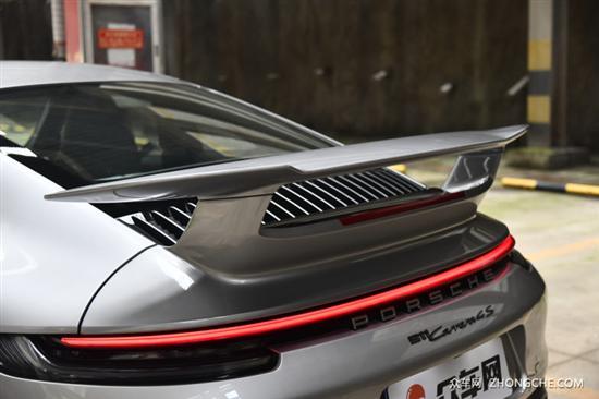 试驾保时捷911 Carrera 4S 收放自如的跑车